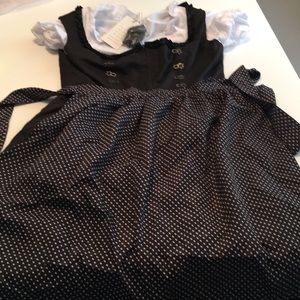 NWT Oktoberfest dirndl German dress